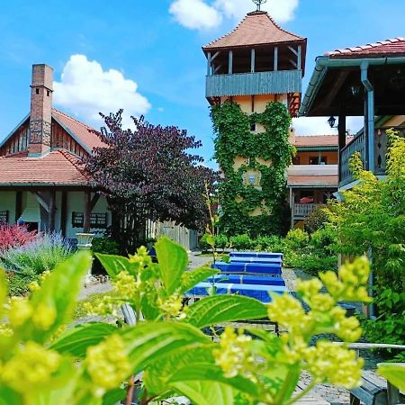 Flanderhof Manor Hotel Daia  Exterior photo
